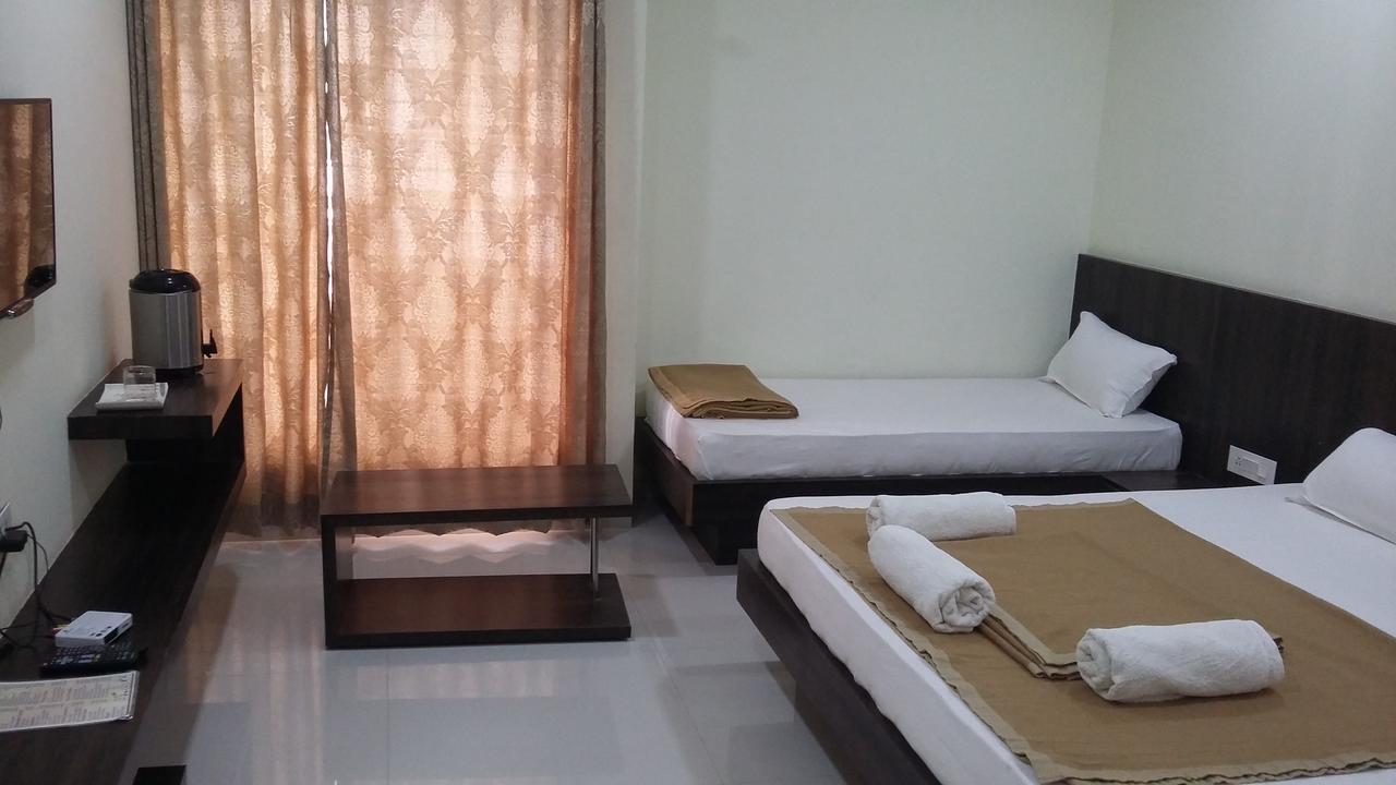 Casa Green Hotel Shirdi Buitenkant foto