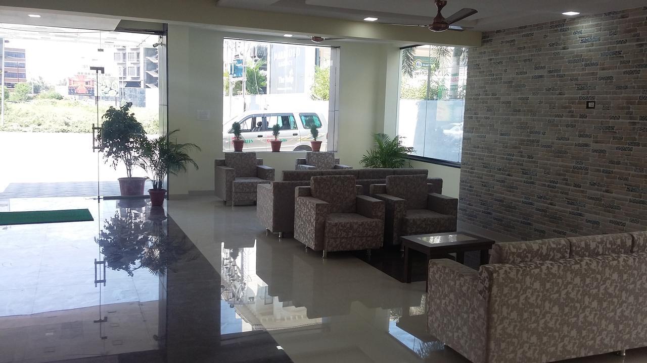 Casa Green Hotel Shirdi Buitenkant foto