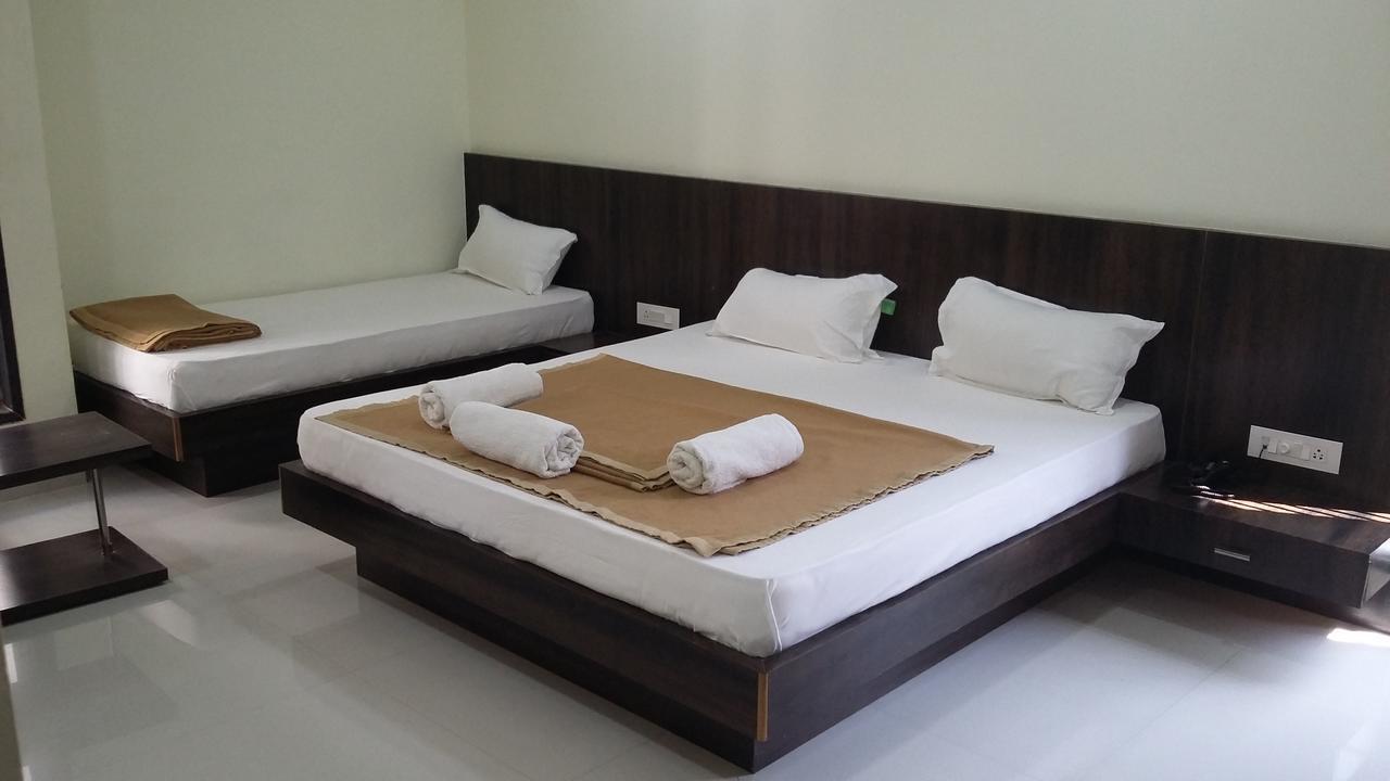 Casa Green Hotel Shirdi Buitenkant foto