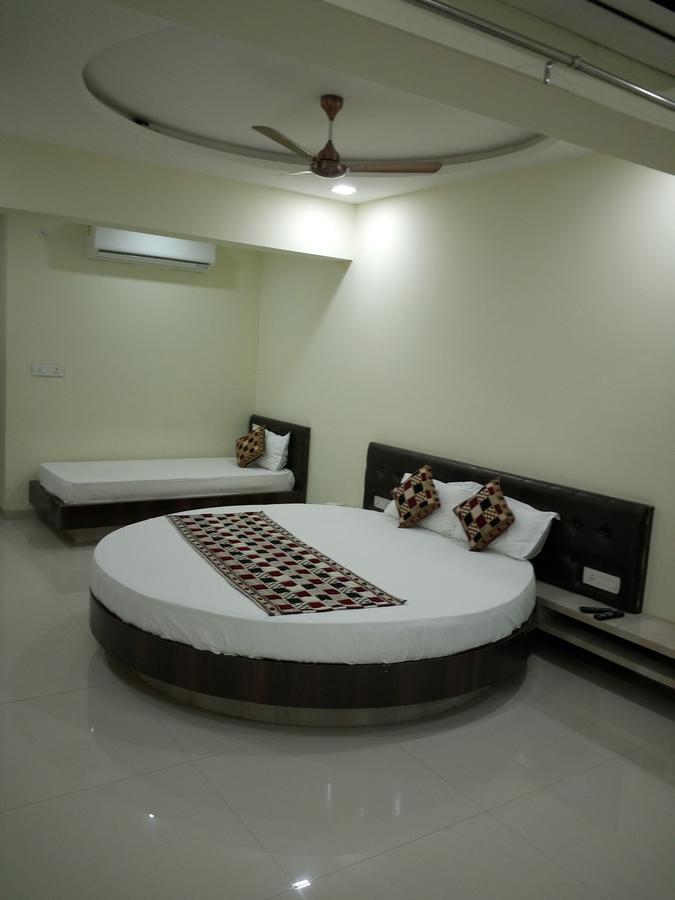 Casa Green Hotel Shirdi Buitenkant foto